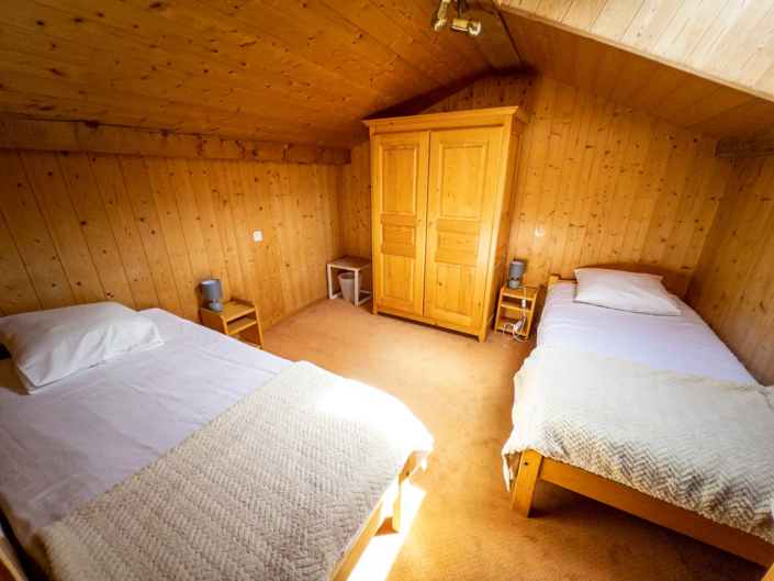 Bedroom-5-2nd-floor-705x529.webp