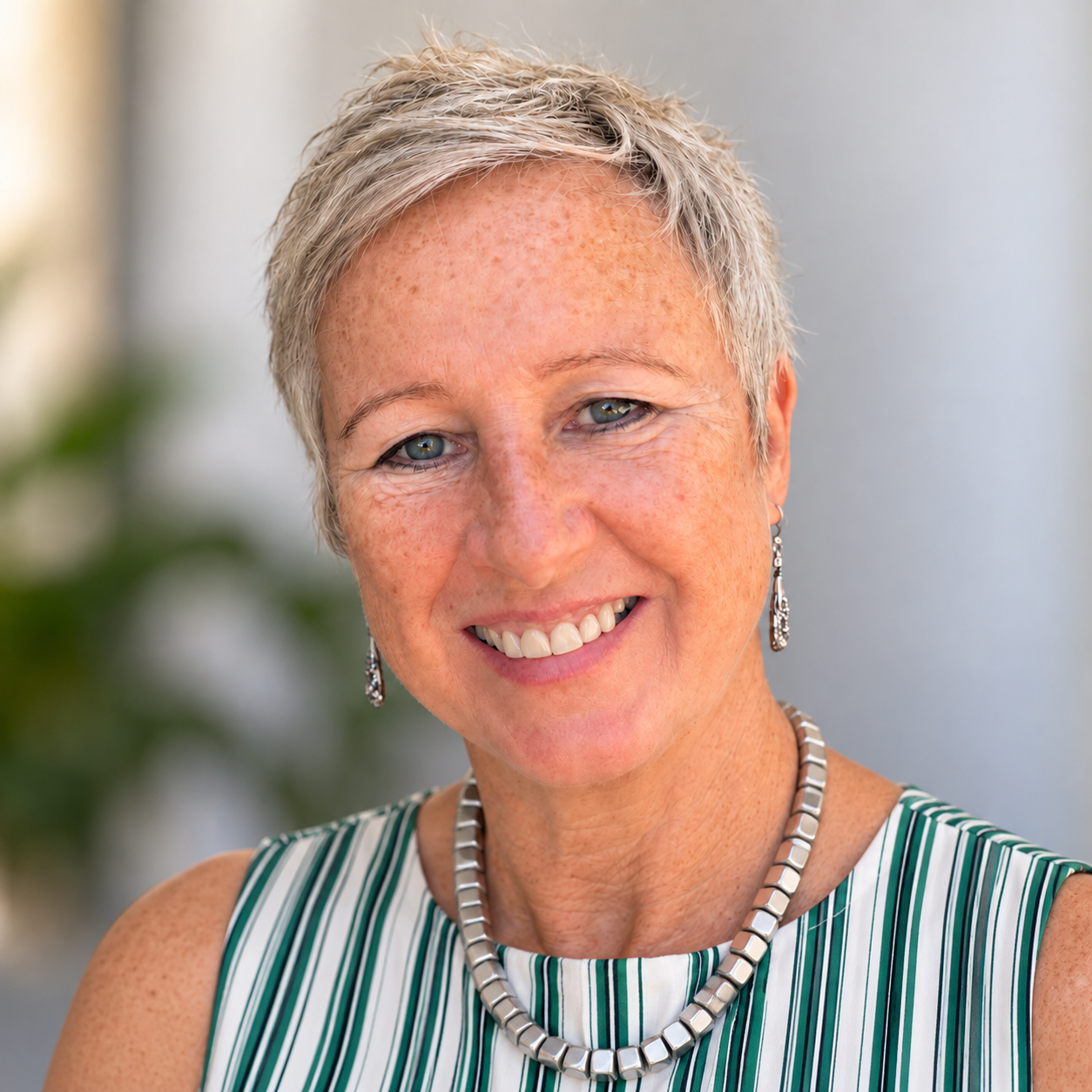 Dawn Foxall- profile image.png